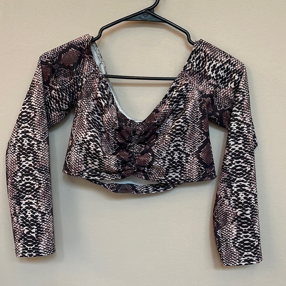 Crop top